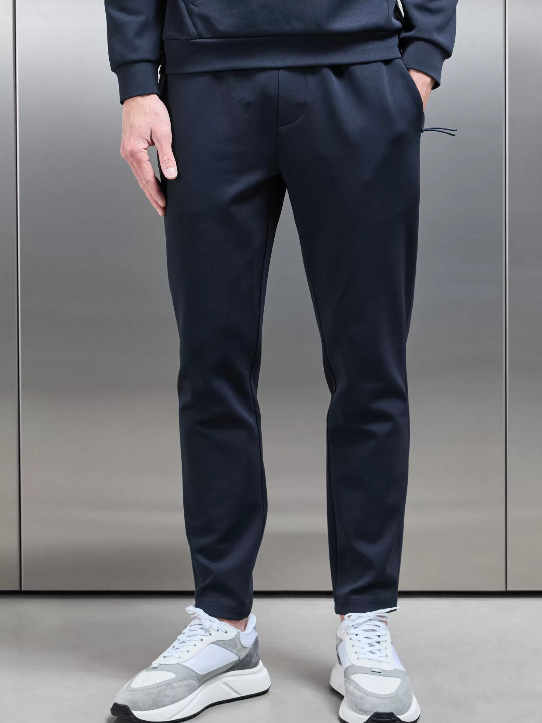 ARNE Active Technical Tapered Jogger -