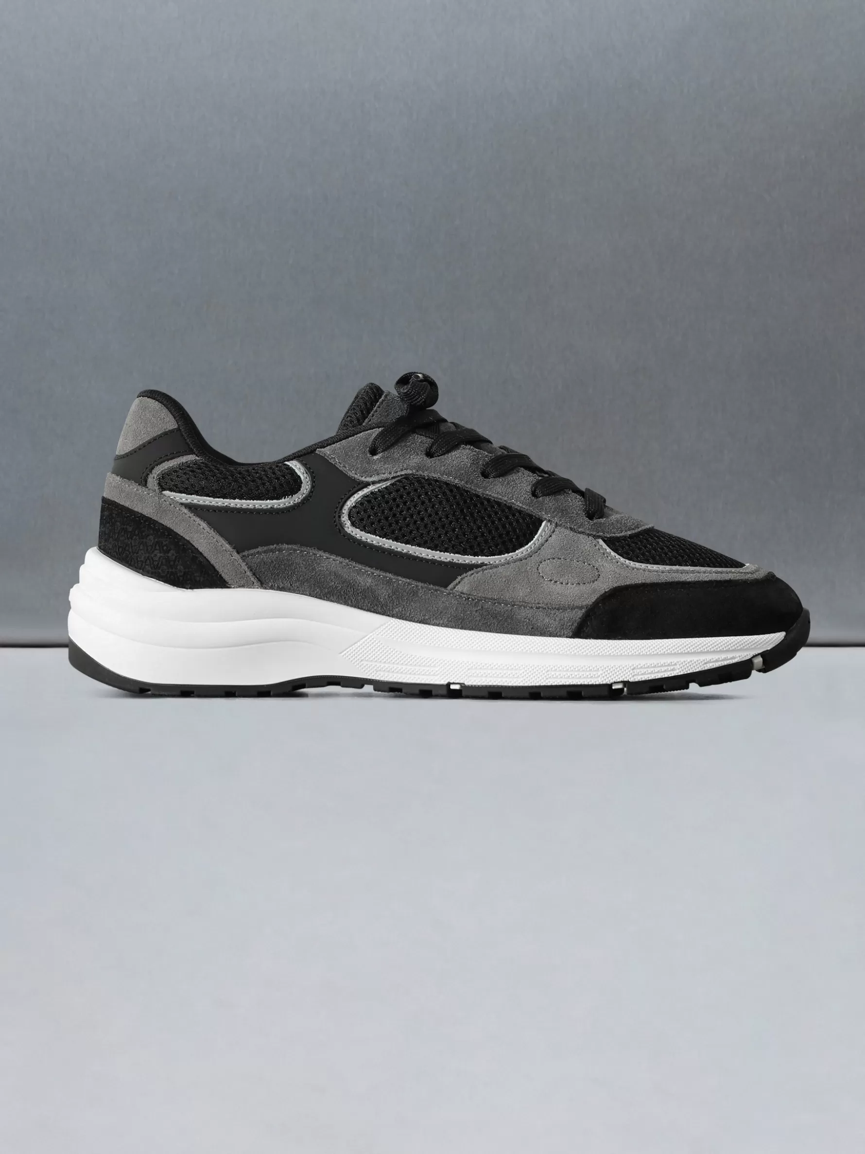 ARNE Apollo Runner - Black Charcoal