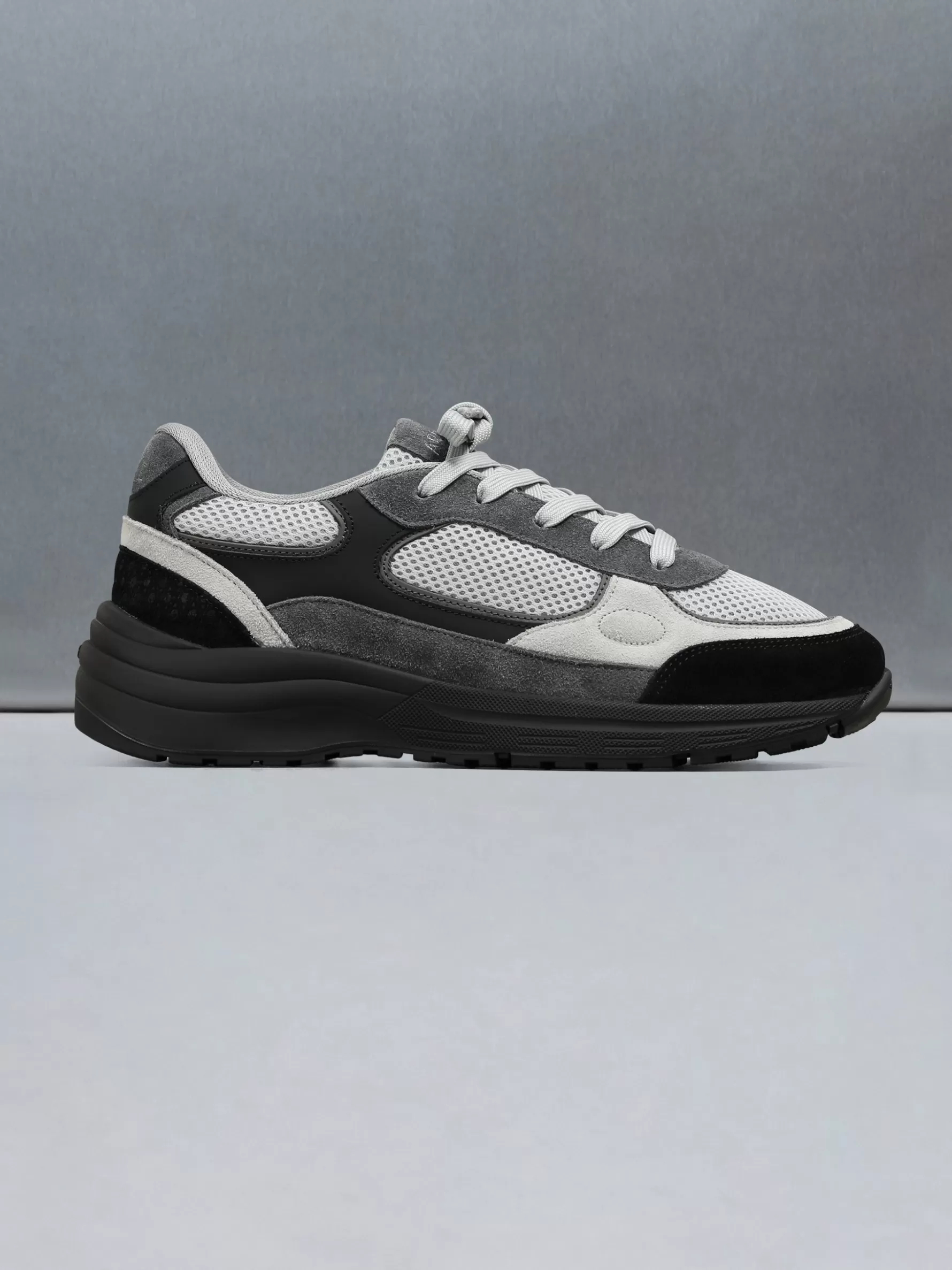 ARNE Apollo Runner - Grey Black