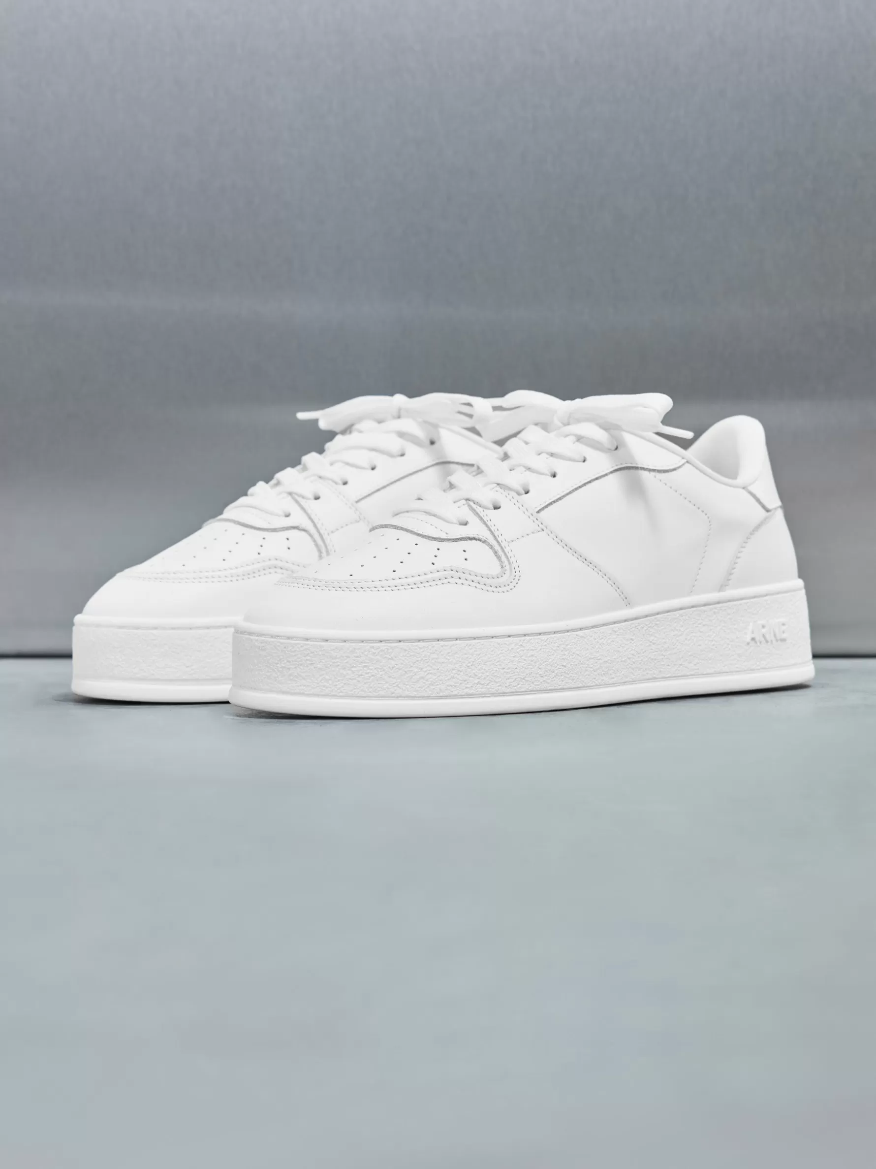 ARNE Arena Trainer - Triple White