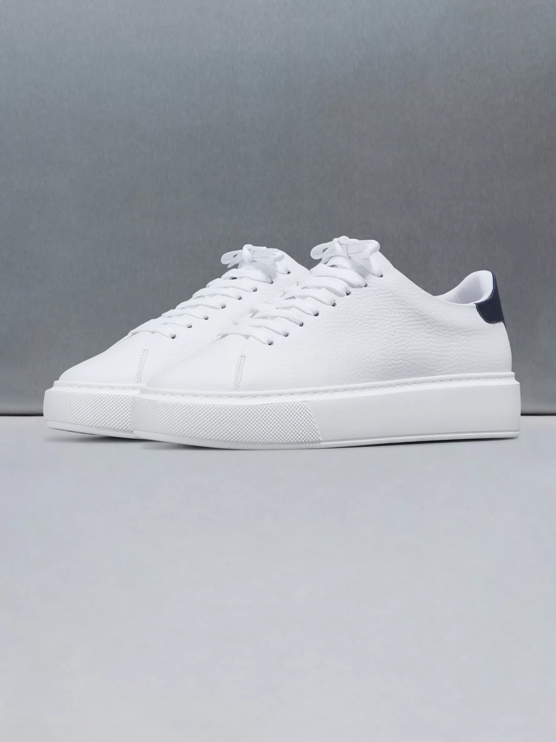 ARNE Basic Essential Leather Trainer - White Navy