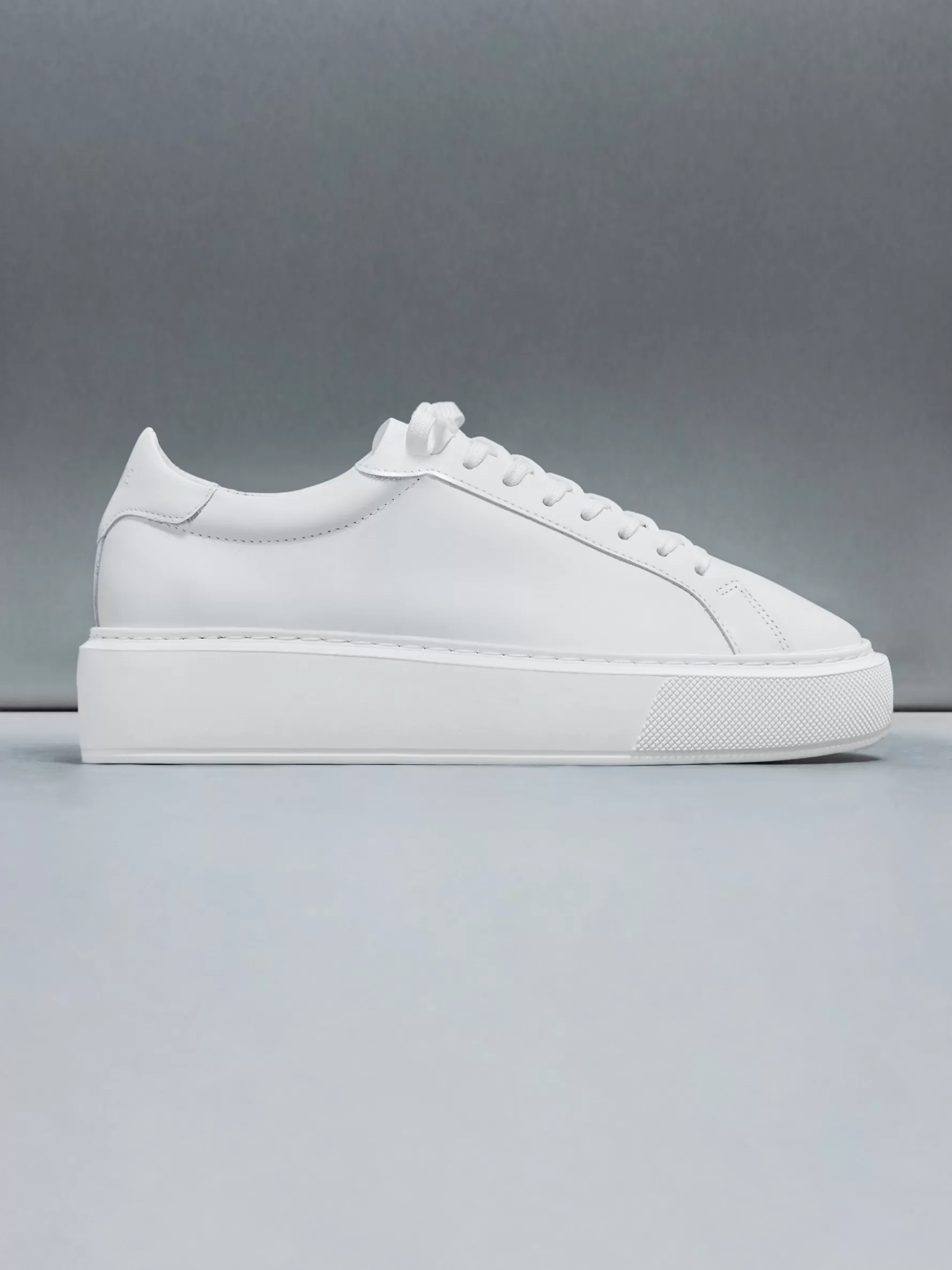 ARNE Essential Leather Trainer -