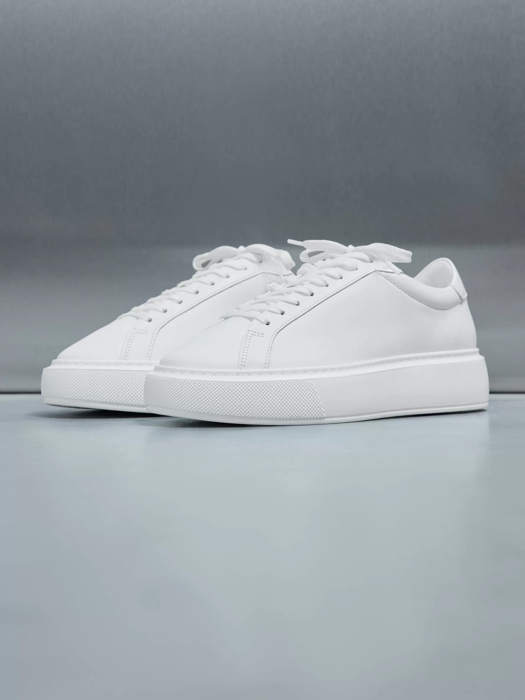 ARNE Essential Leather Trainer -