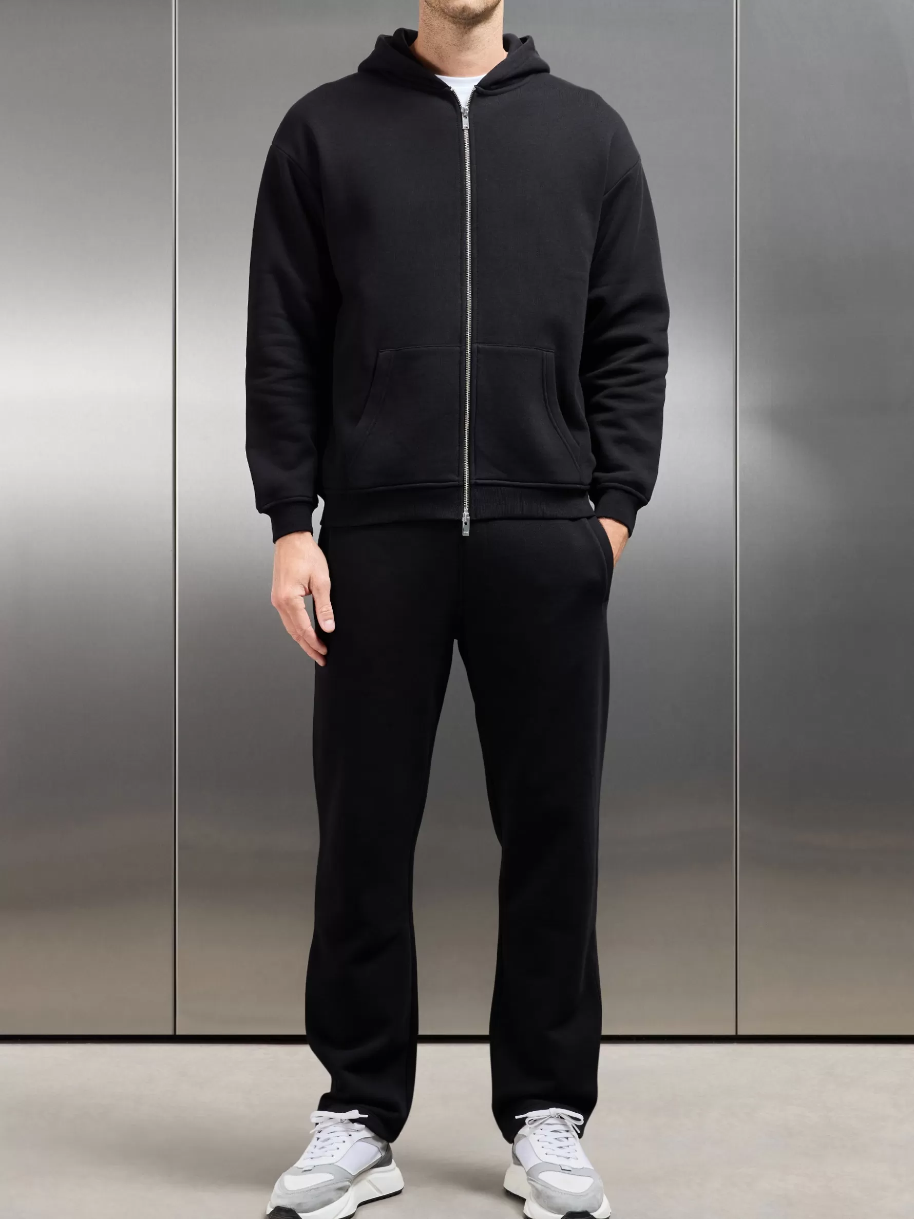 ARNE Essential Straight Leg Jogger -