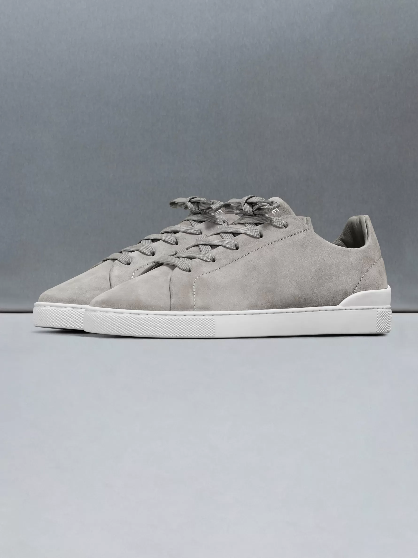 ARNE Low Trainer Suede - Pebble Grey