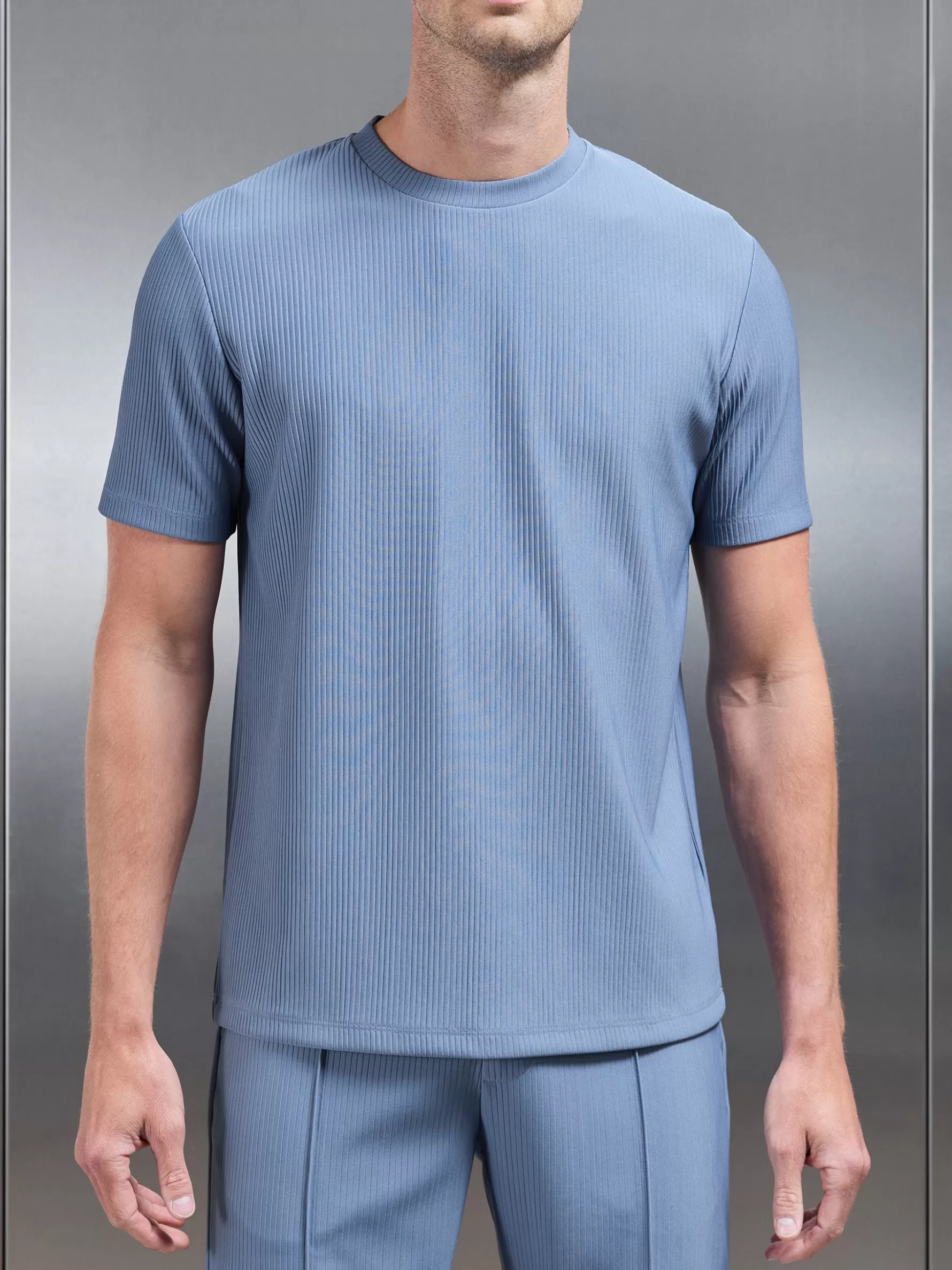 ARNE Pleated T-Shirt - Dove Blue