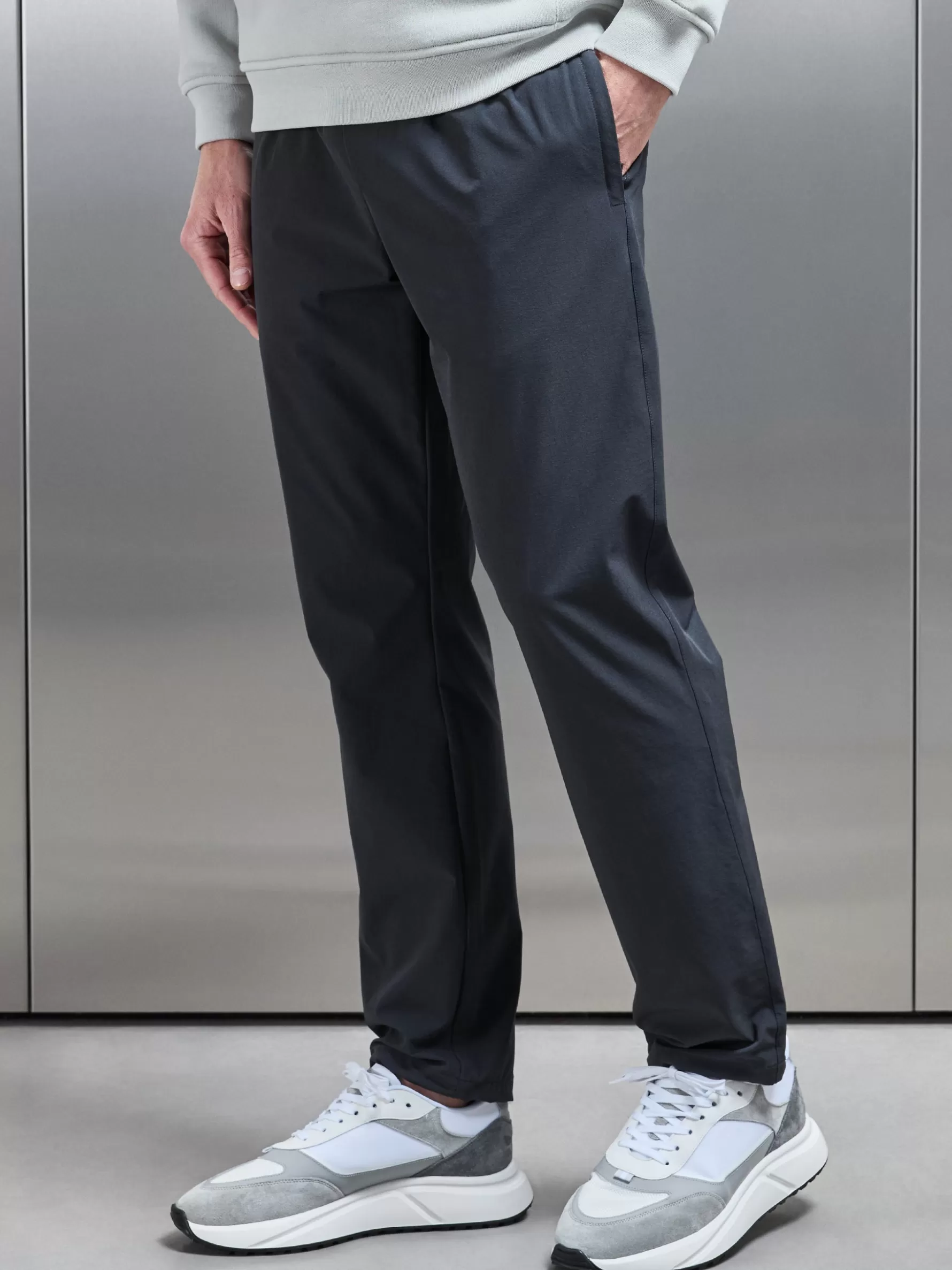 ARNE Relaxed Fit Nylon Trackpant -