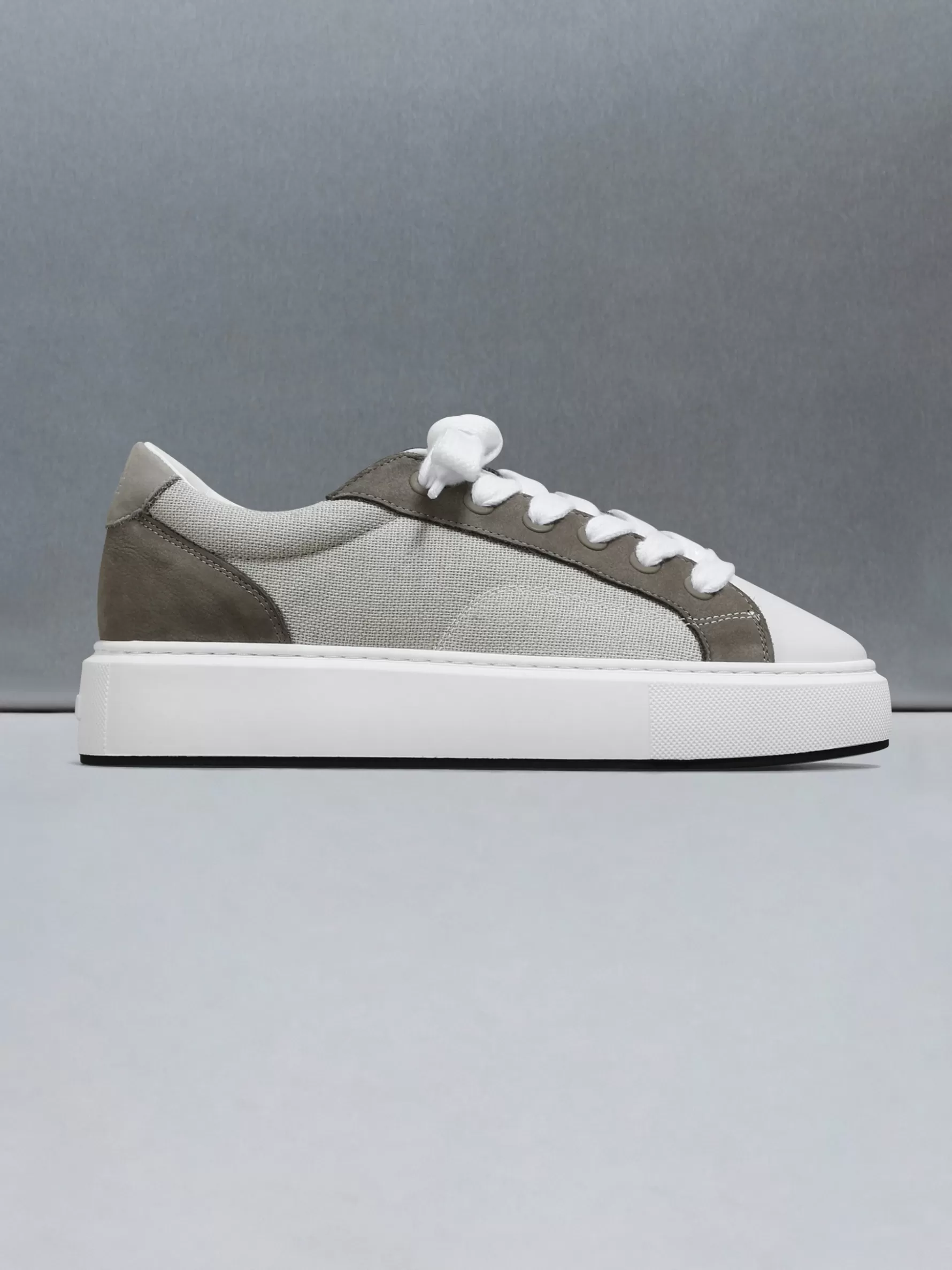 ARNE Studio Trainer - Grey White