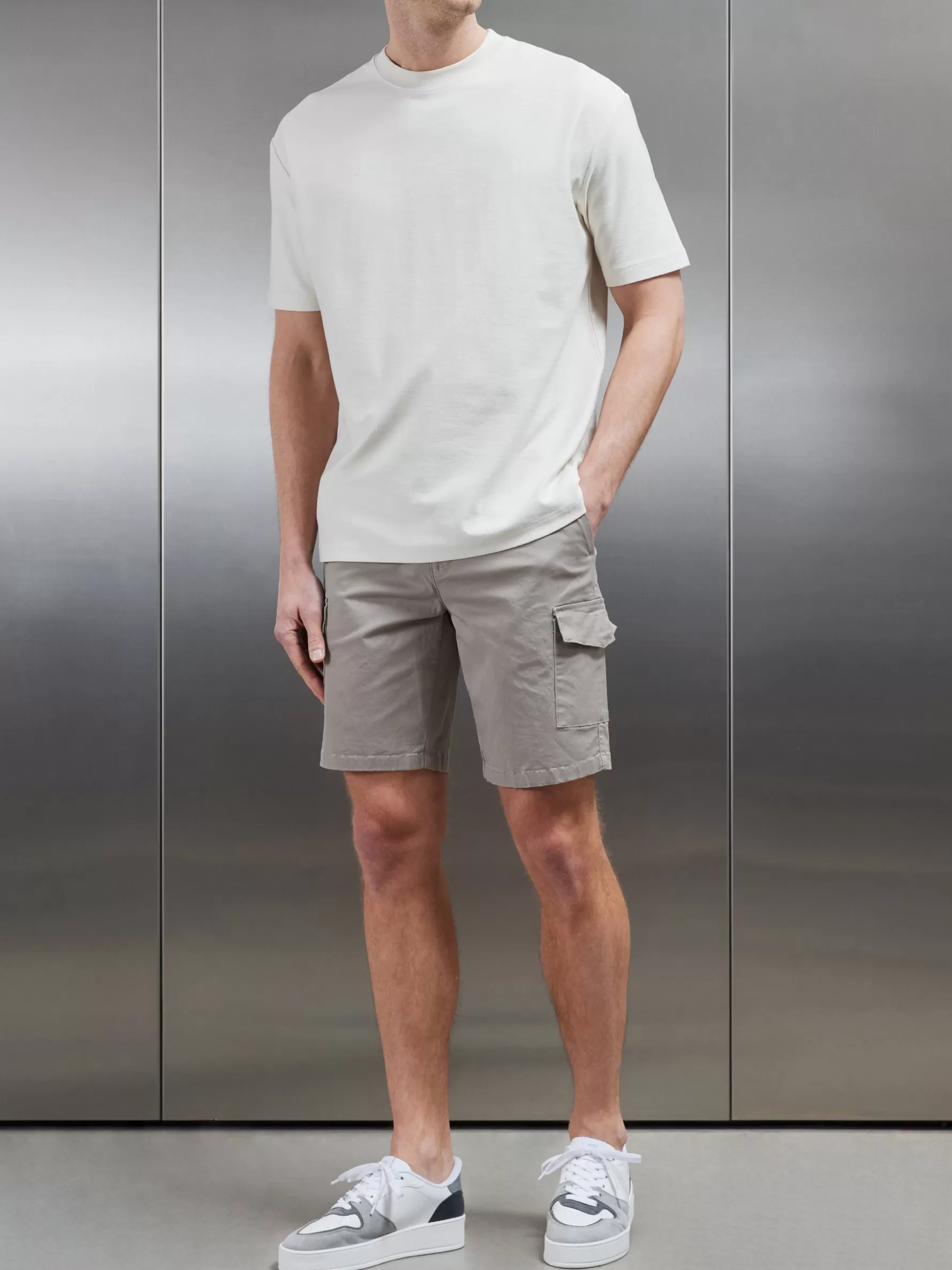 ARNE Tailored Cotton Cargo Short -