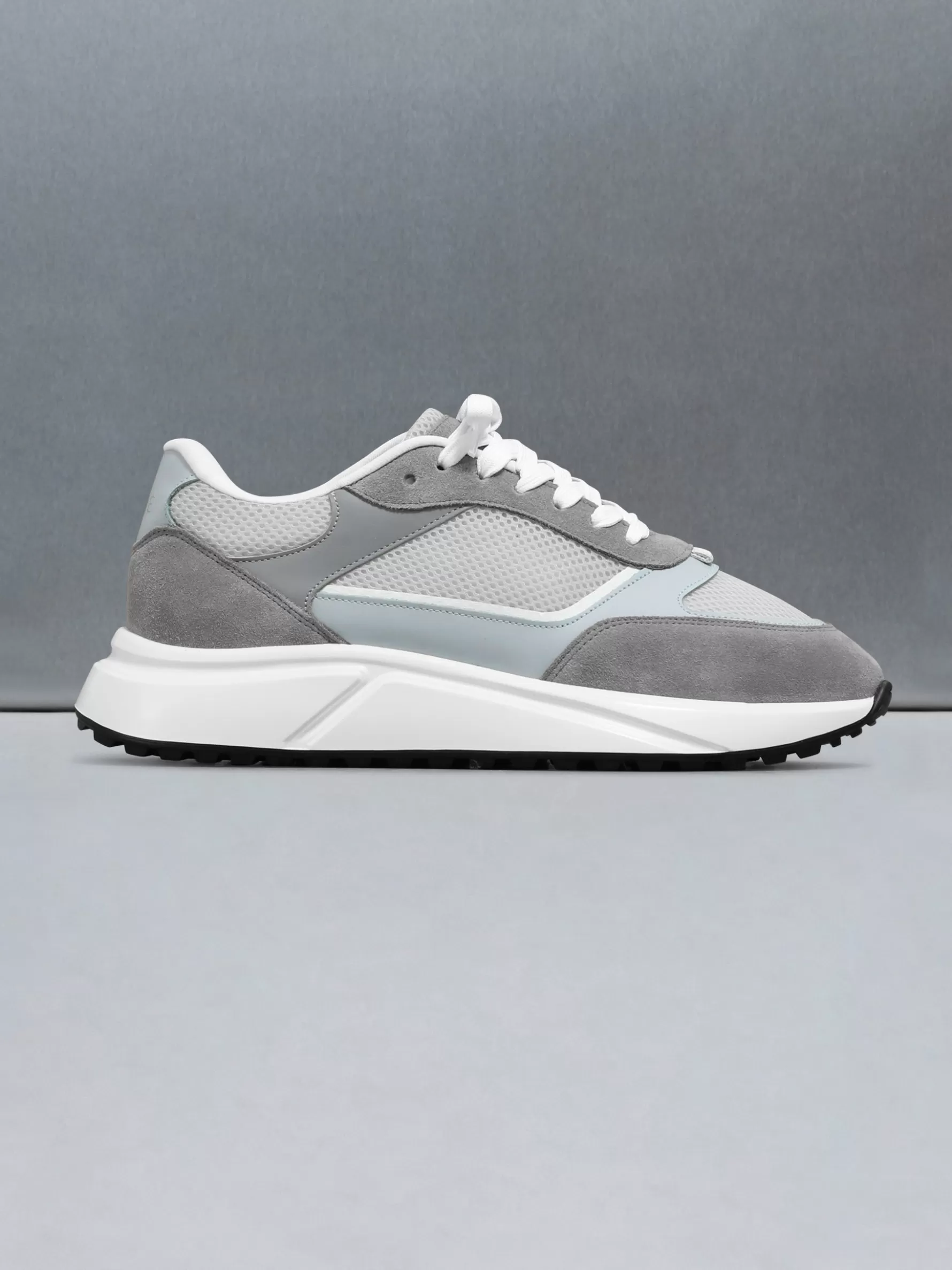 ARNE Technical Runner - Arctic Grey