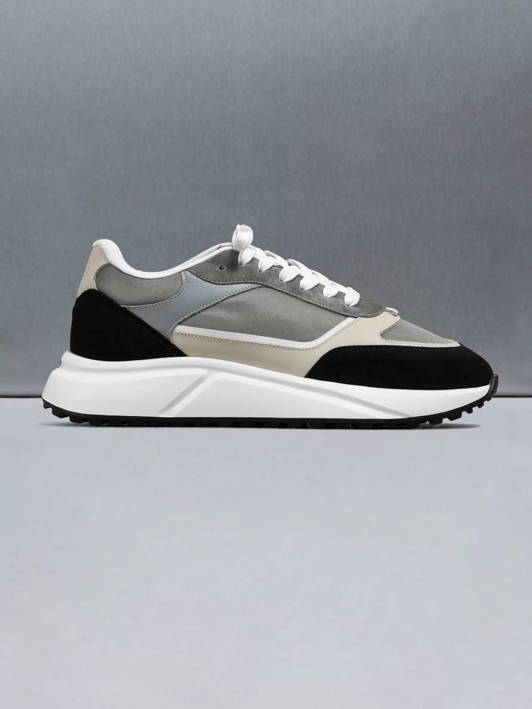 ARNE Technical Runner - Dark Stone