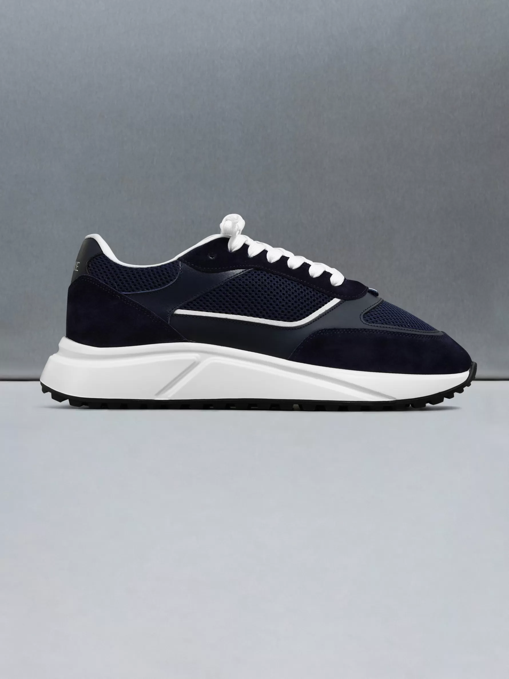 ARNE Technical Runner -