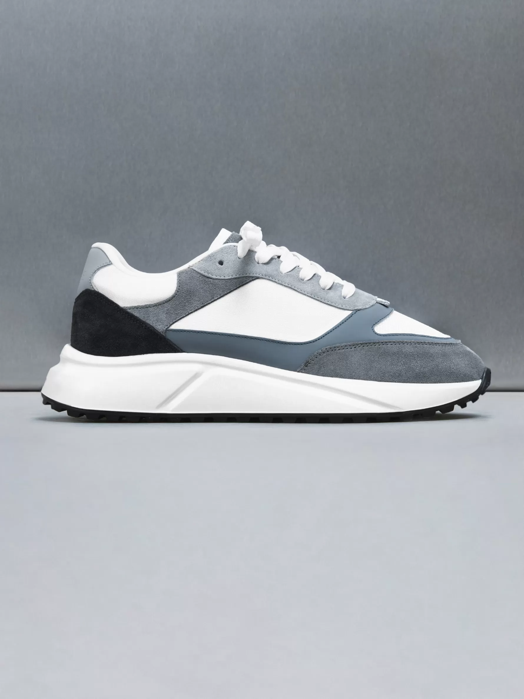 ARNE Technical Runner -