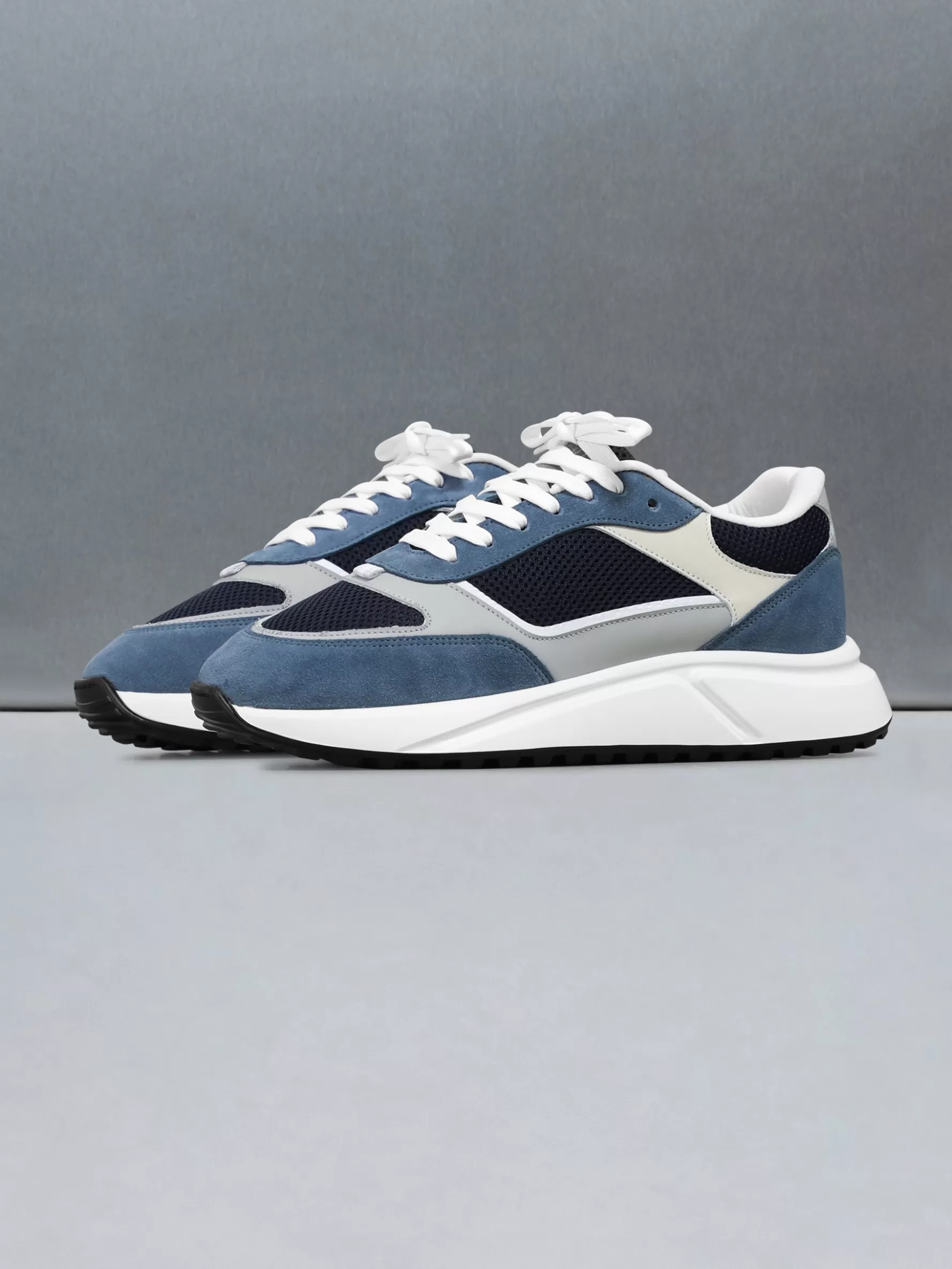 ARNE Technical Runner - Pacific Blue