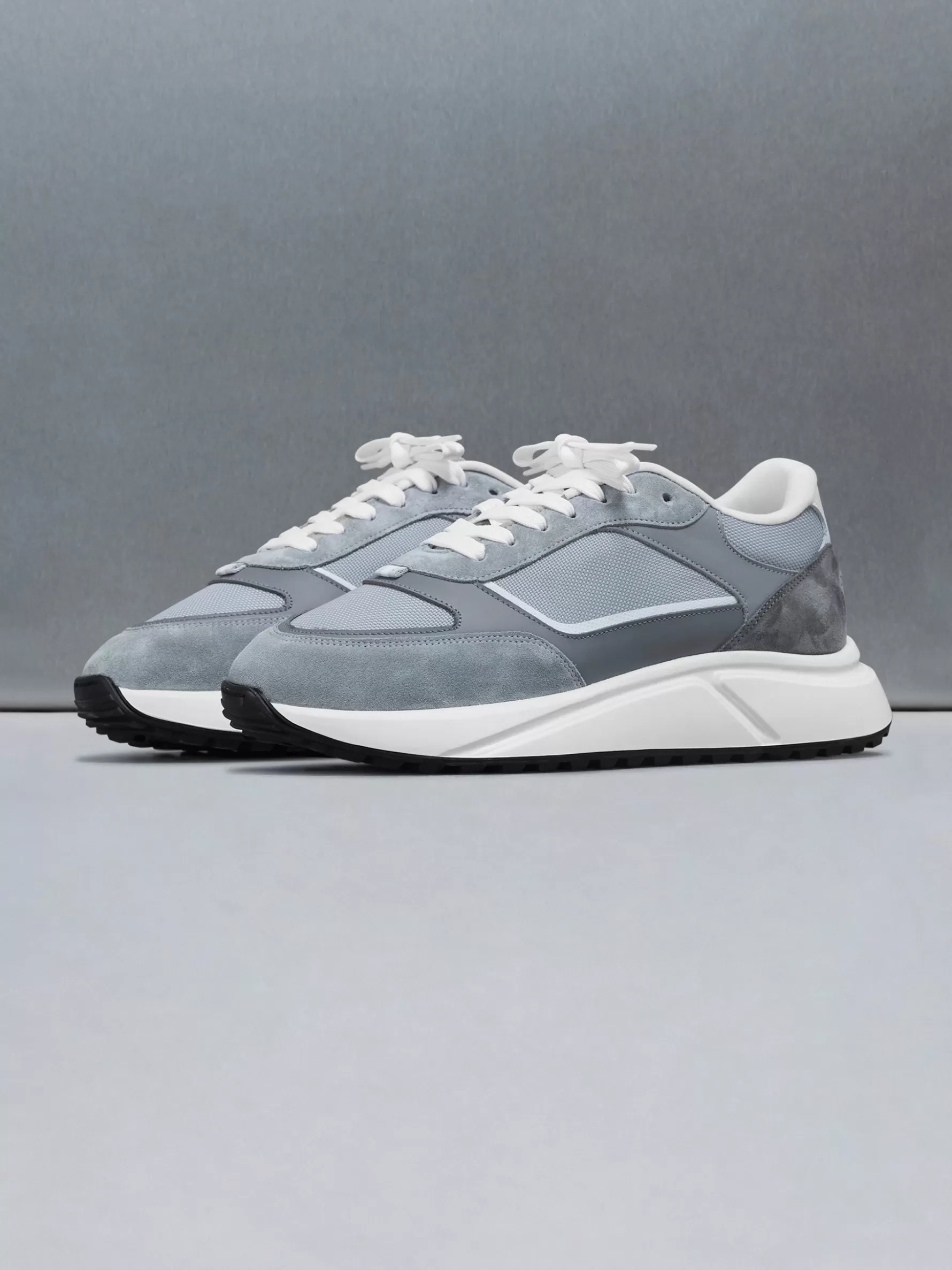 ARNE Technical Runner - Slate Grey