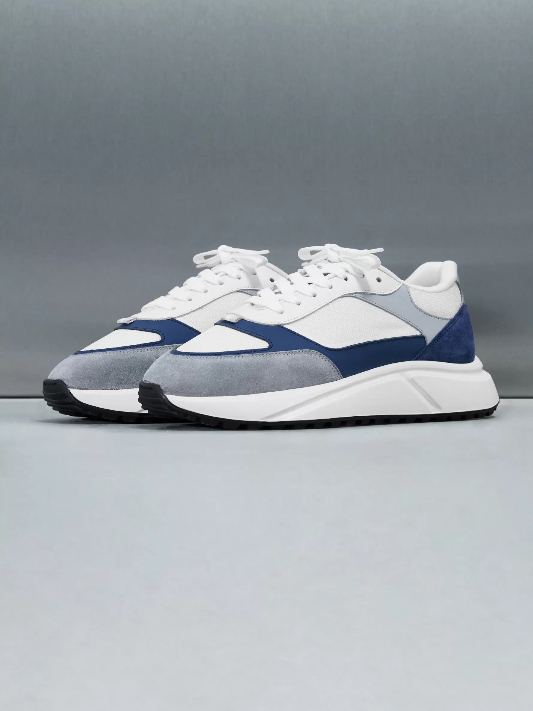 ARNE Technical Runner - White Pacific