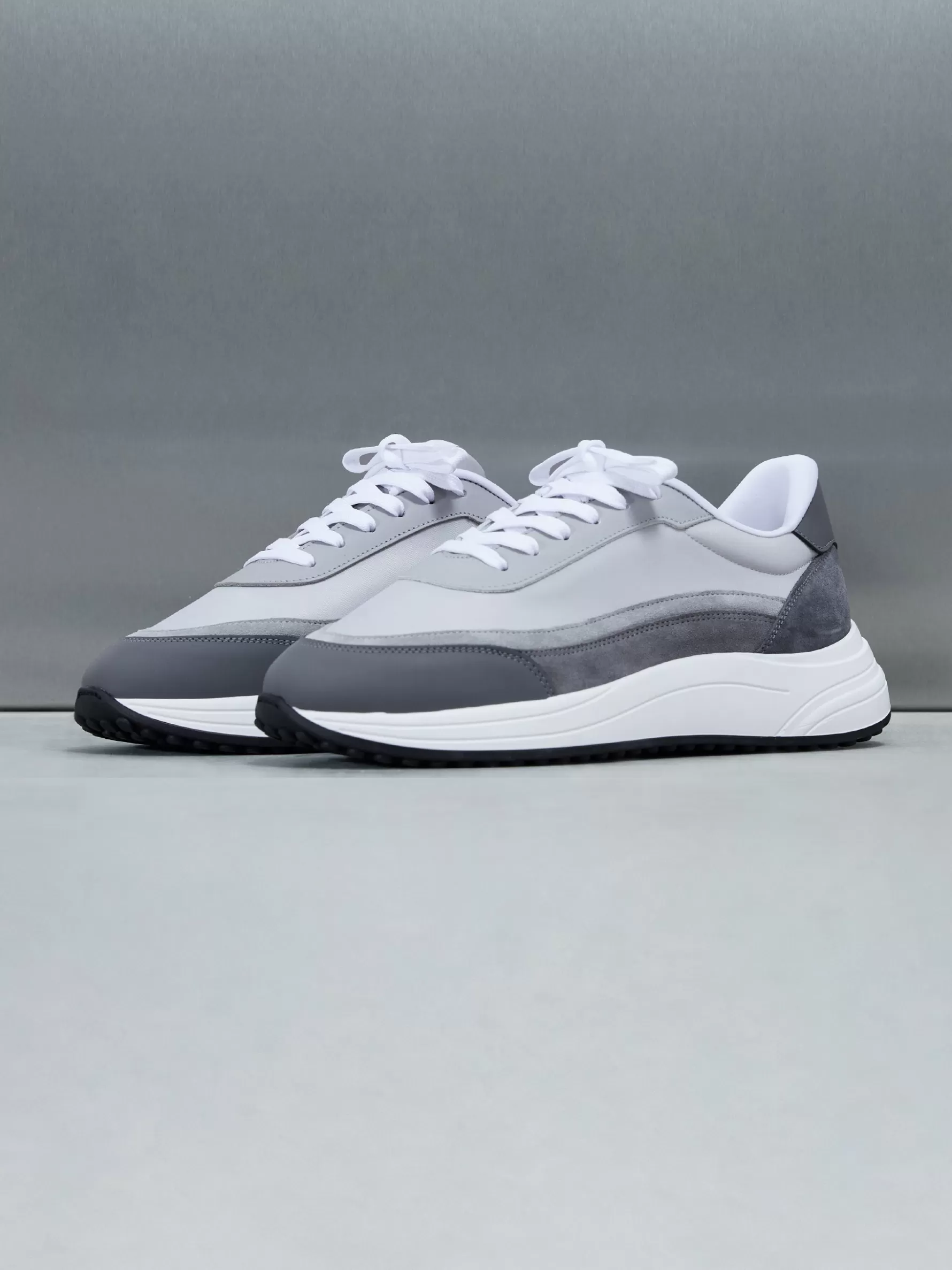 ARNE Wave Runner - Pearl Grey