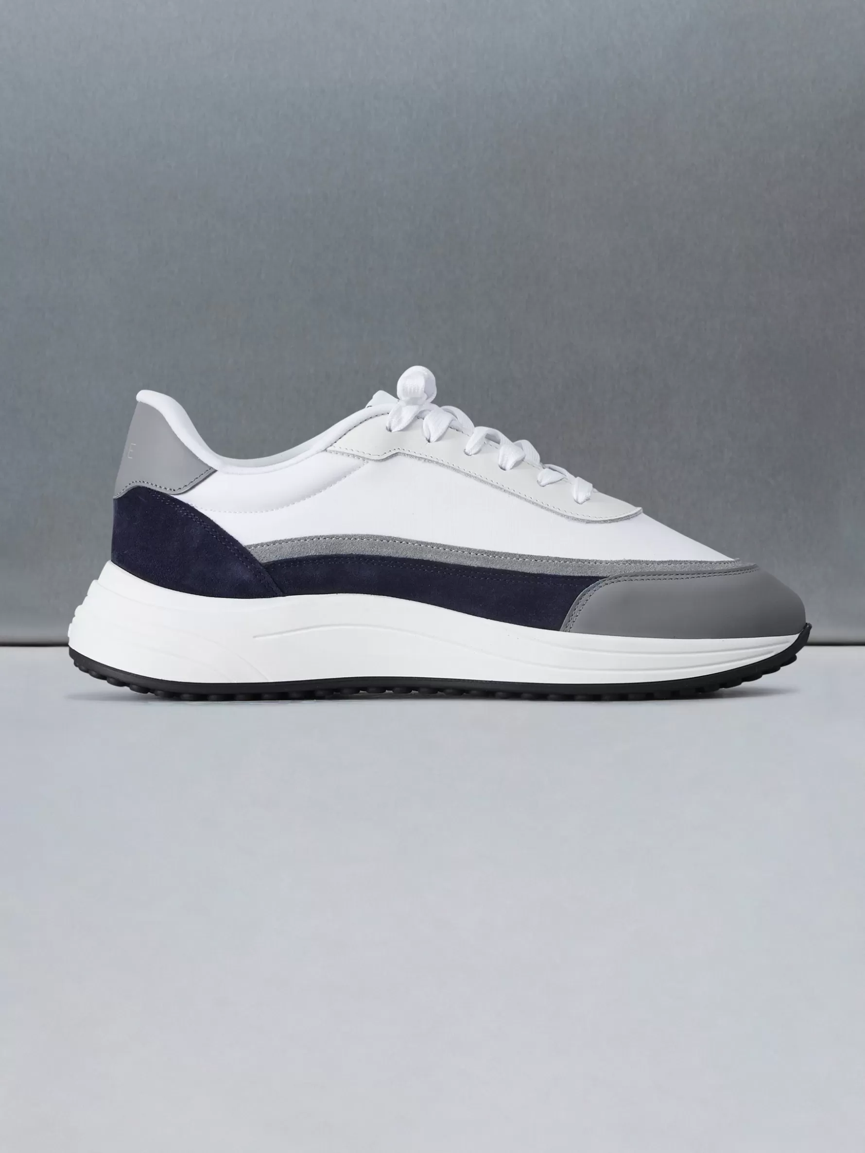 ARNE Wave Runner - White Midnight