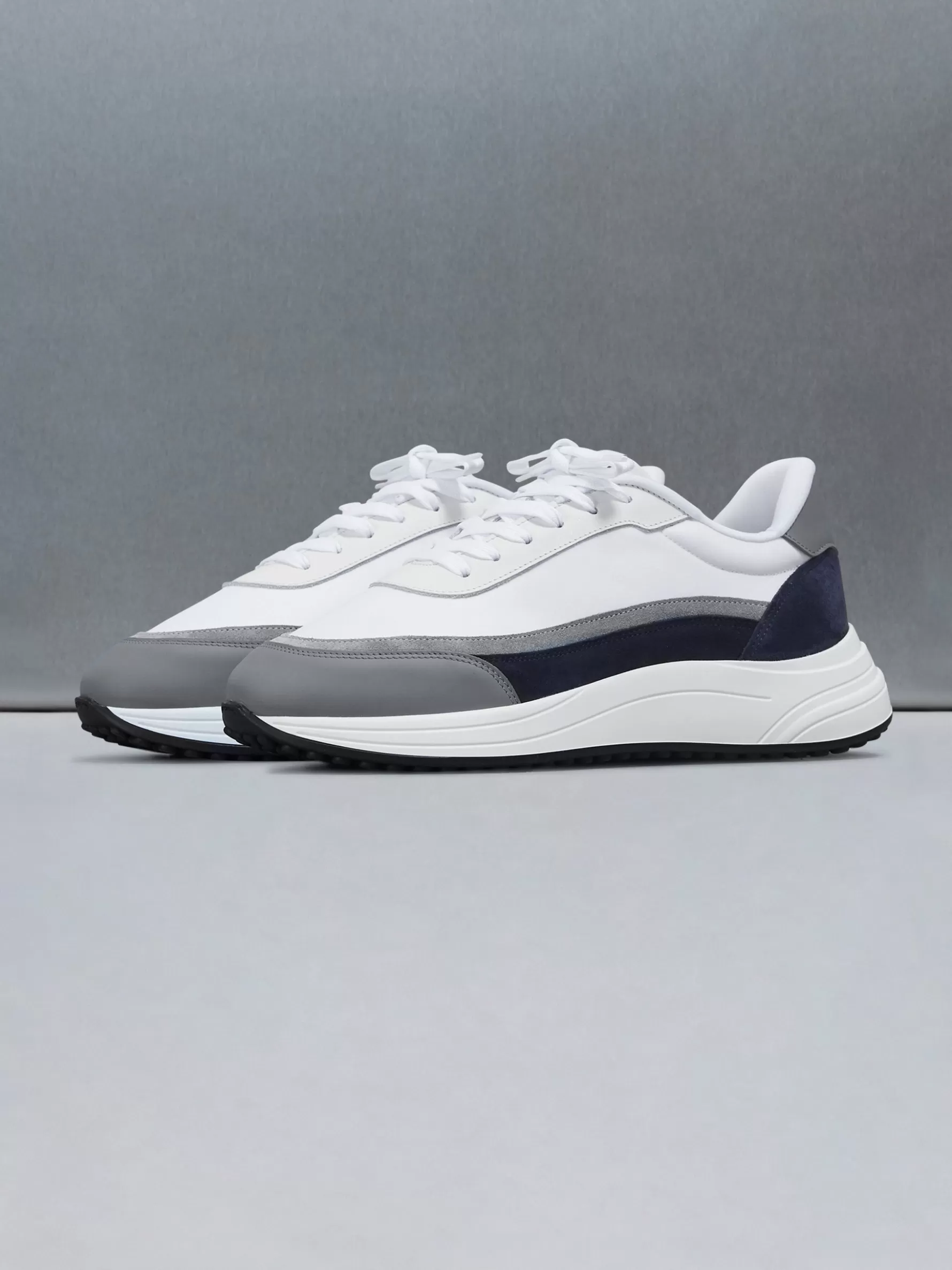 ARNE Wave Runner - White Midnight