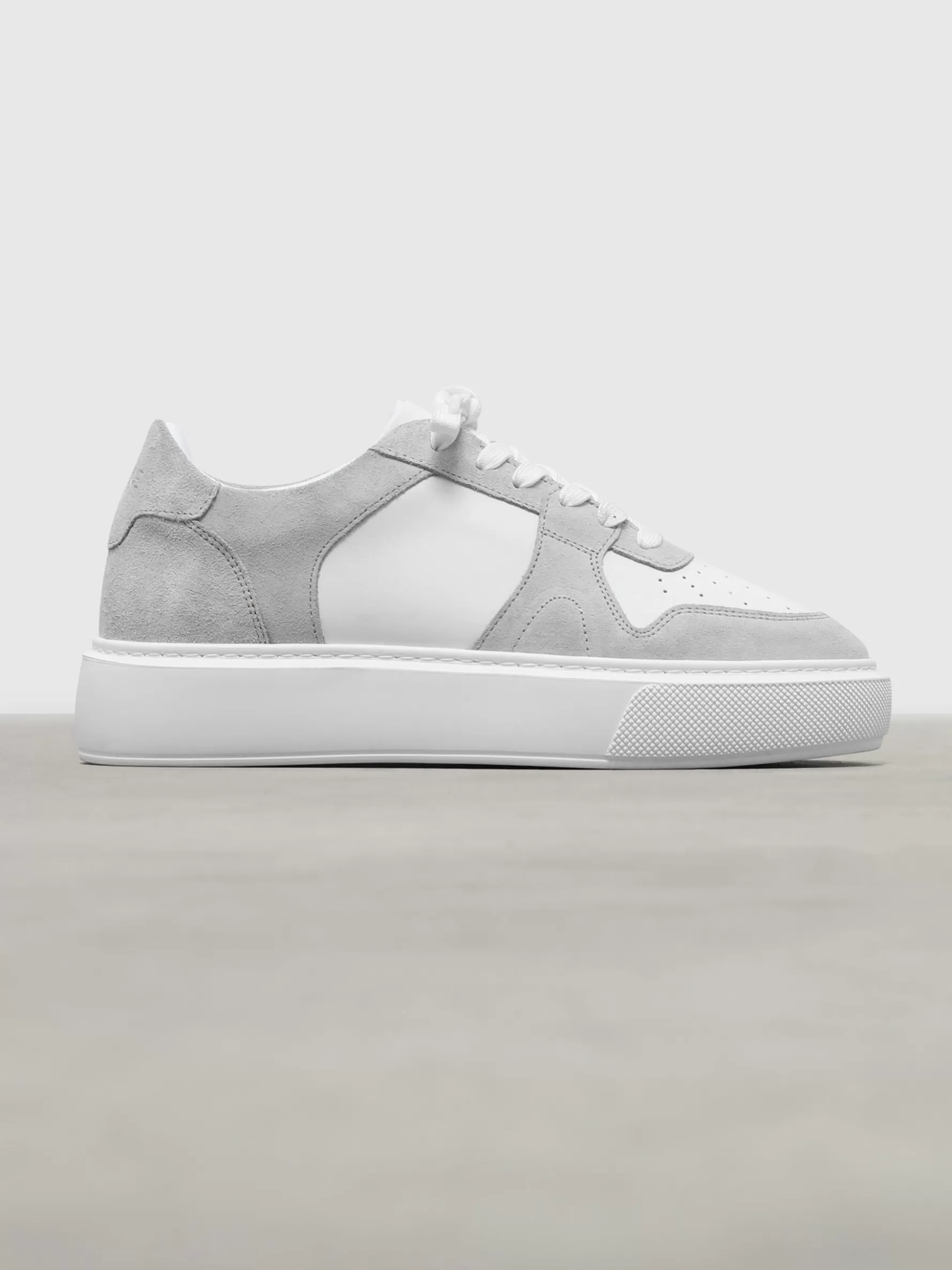 Women ARNE Womens Court Trainer - White Mid Grey